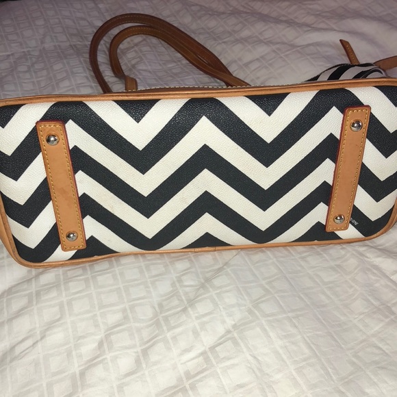 Dooney & Bourke - Picture 2 of 6